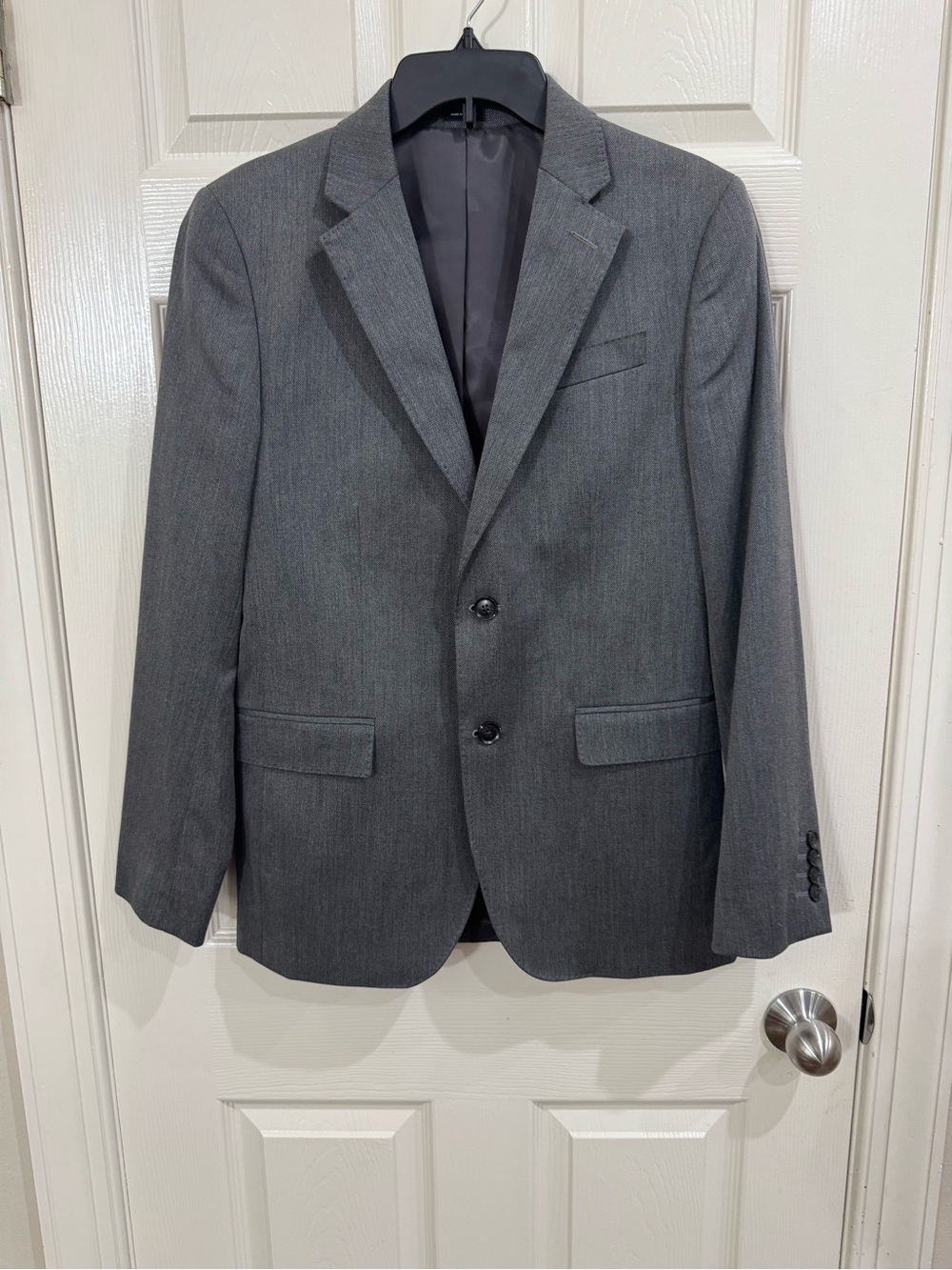 jf j.ferrar Men’s Charcoal Gray Two-Button Blazer